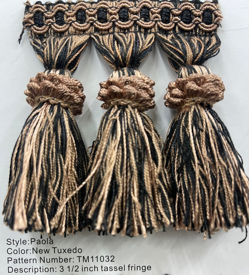 The Lyon - Tuxedo Paola - 3 1/2 Inches Tassel Fringe