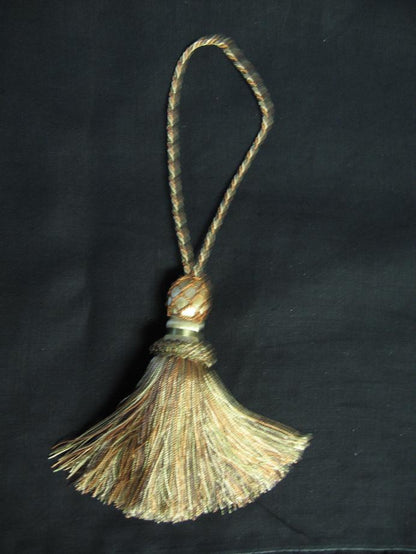 KEY TASSELS