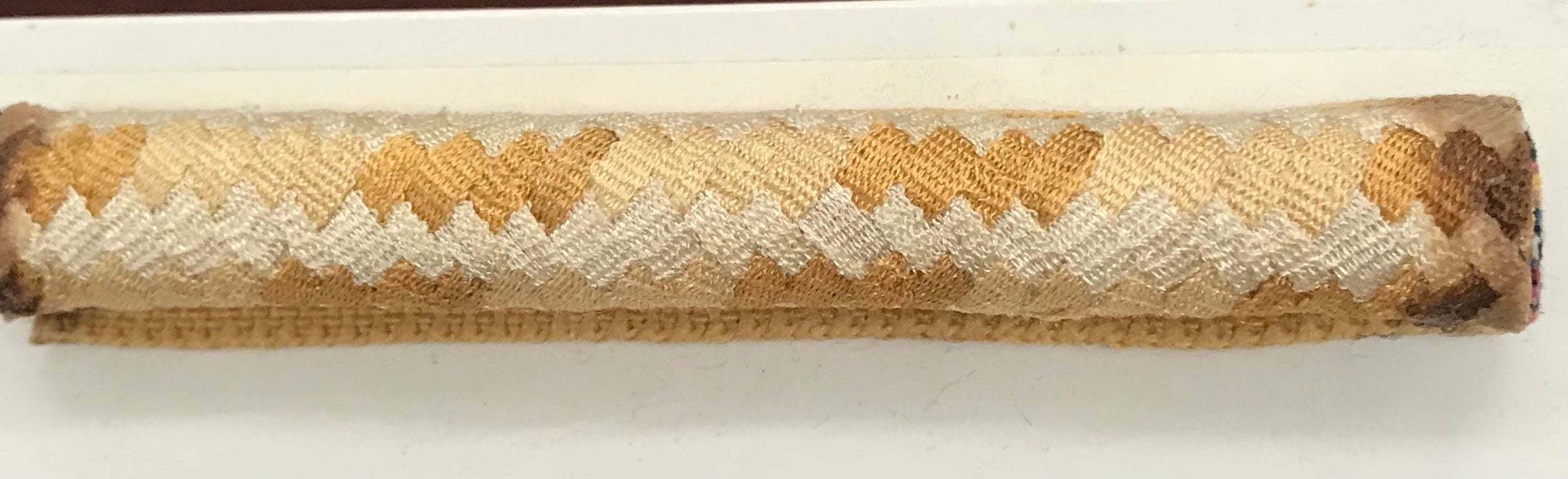 The Americana-A 3/8 CORD WITH LIP